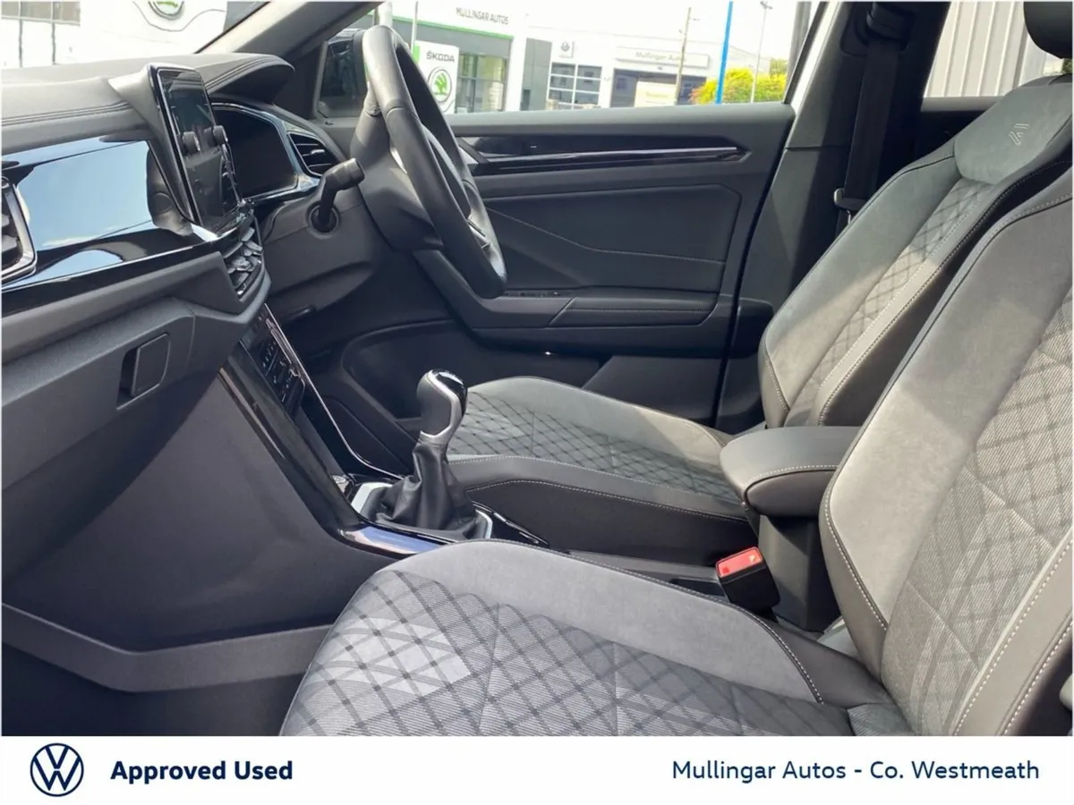 Volkswagen T-Roc T-roc R-line 75 2.0 TDI M6F 116HP - Image 4