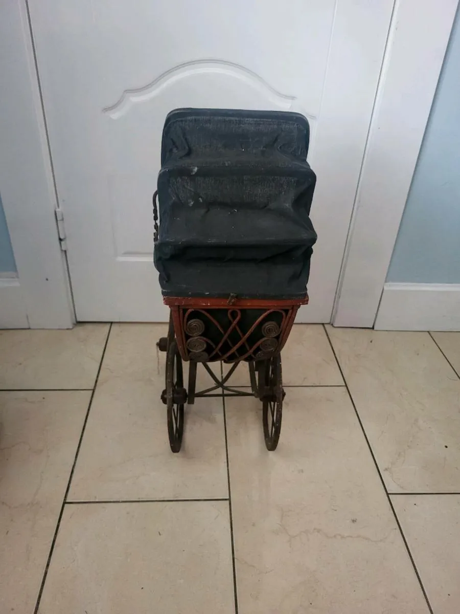 Antique Dolls Pram - Image 2