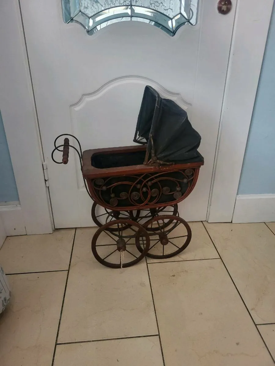 Antique Dolls Pram - Image 3