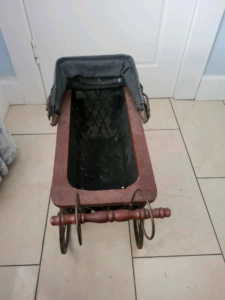 Antique Dolls Pram - Image 4