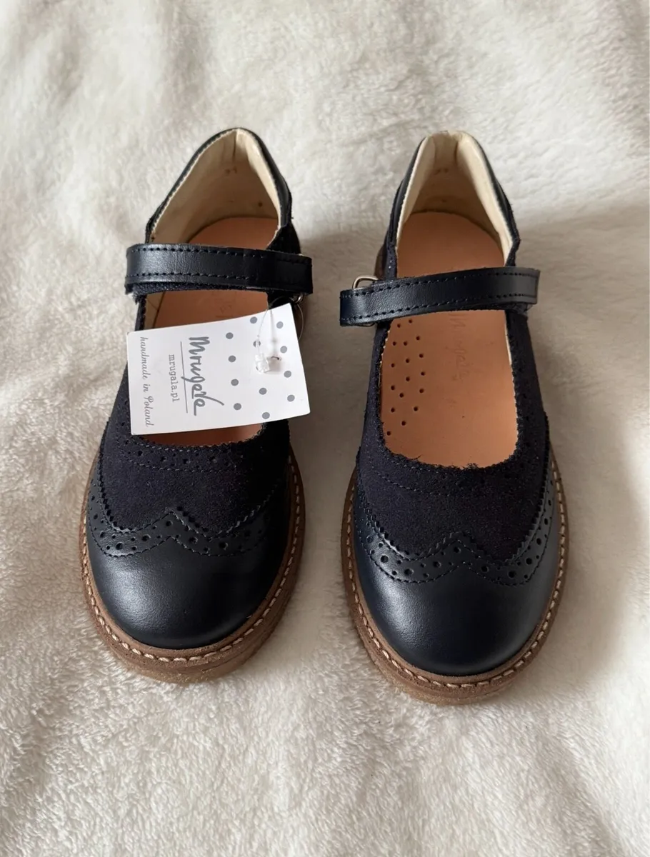 Mrugala girl shoes size 31 - Image 2