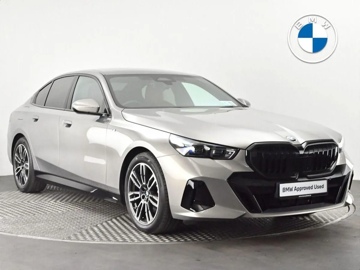 BMW 5 Series 520i M Sport Saloon - Image 1