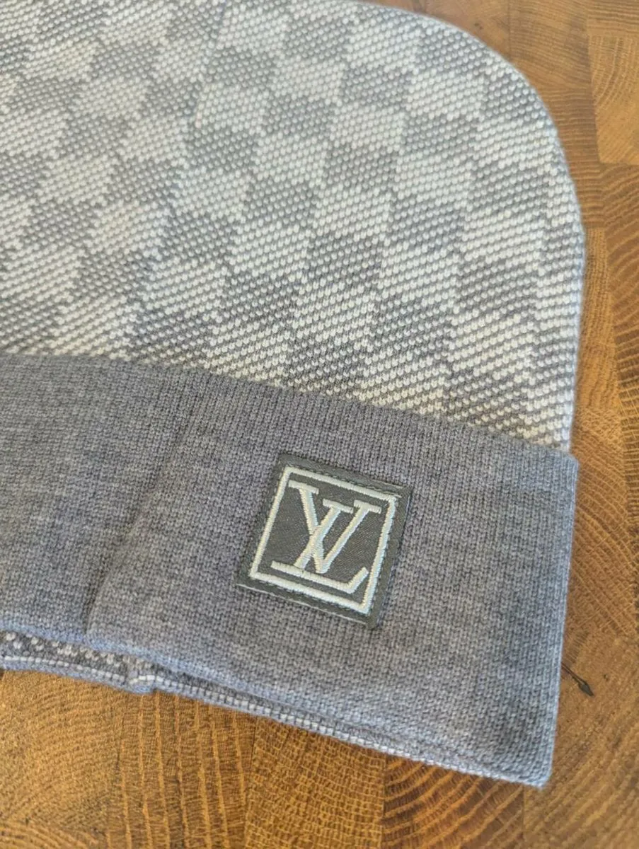 Louis Vuitton beanies - Image 4