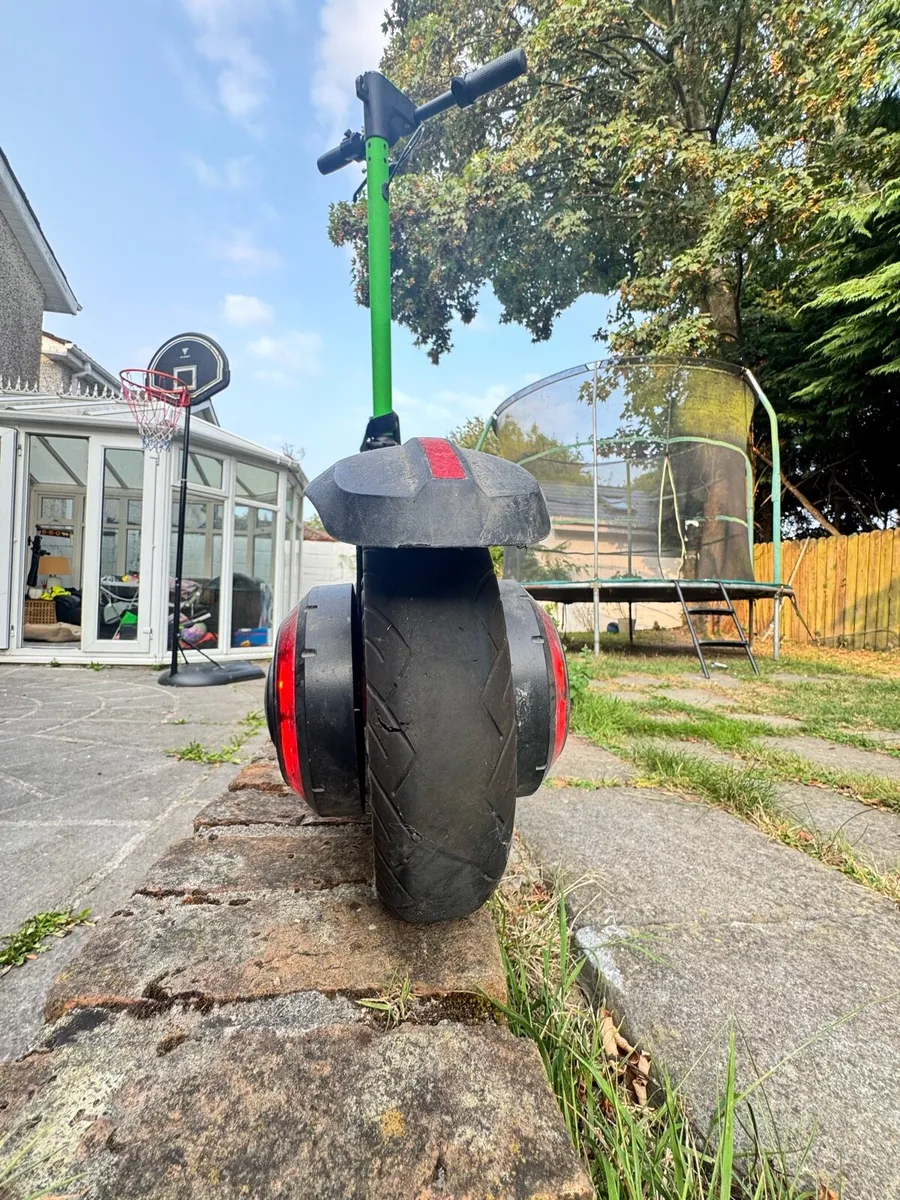 E Scooter - Image 3