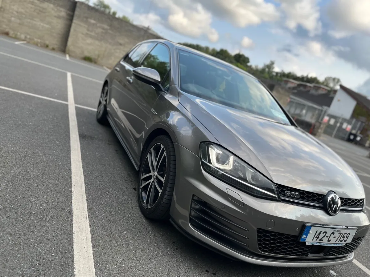 Volkswagen Golf 2014 - Image 4