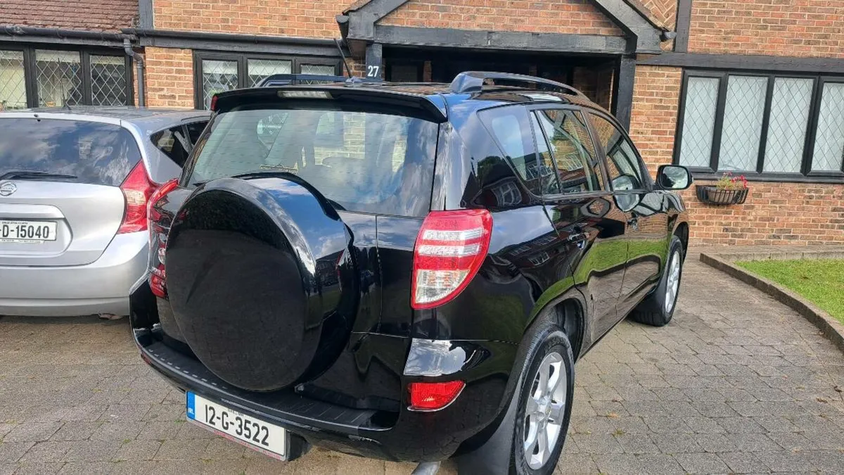 TOYOTA RAV 4 2.2D 2012 5DR BLACK VERY CLEAN CAR - Image 3