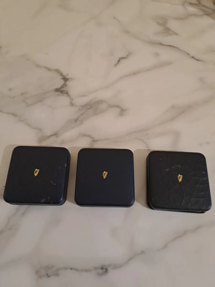 Extremely rare Centenarian Bounty coins ! - Image 2