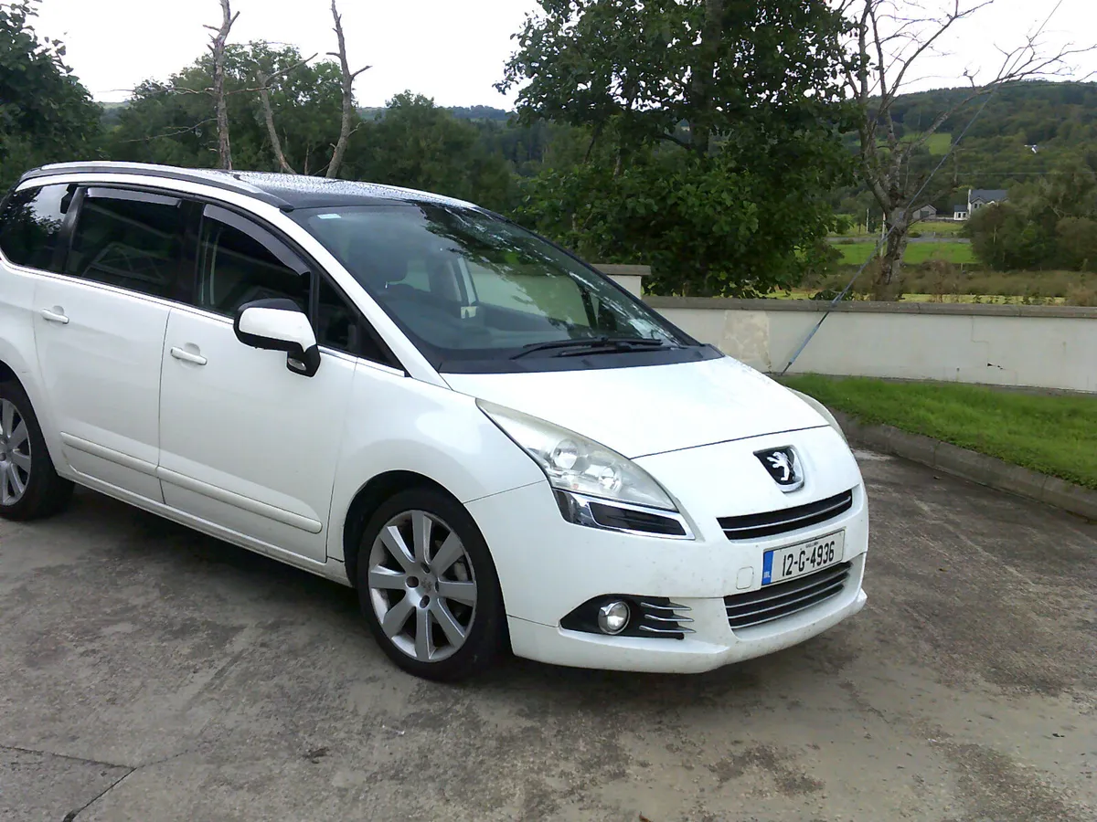 Peugeot 5008 2012 - Image 4