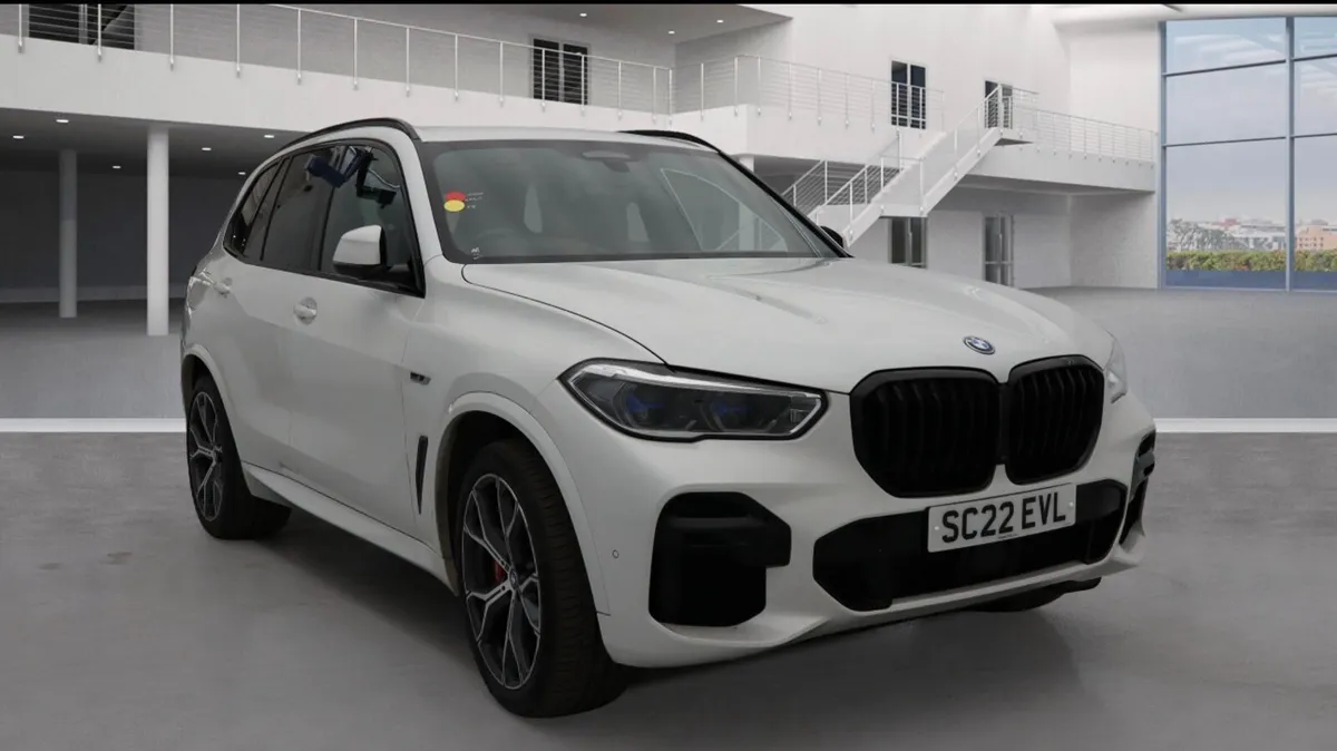 2022 BMW X5 3.0 M Sport Xdrive 45E - Image 1