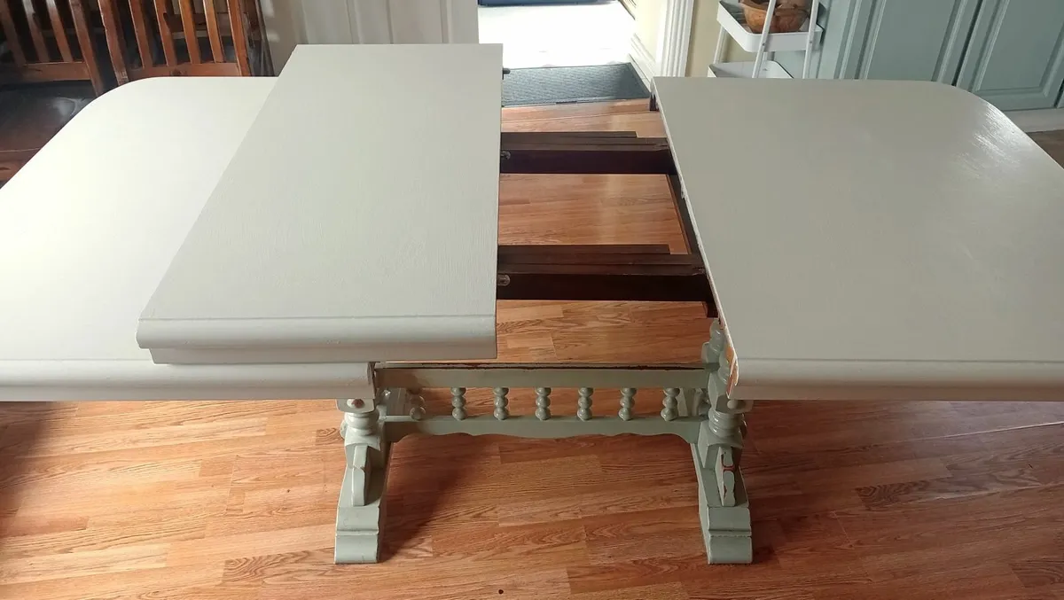 FREE Kitchen Table & 6 Chairs - Image 3