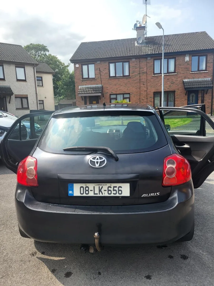 Car - Image 3