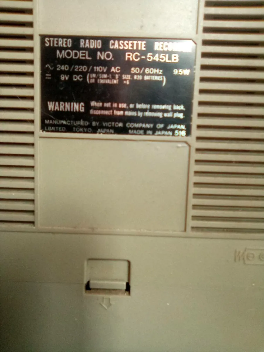 OLD.  JVC.   STEREO.   RADIO.   CASSETTE. RECORDER - Image 3
