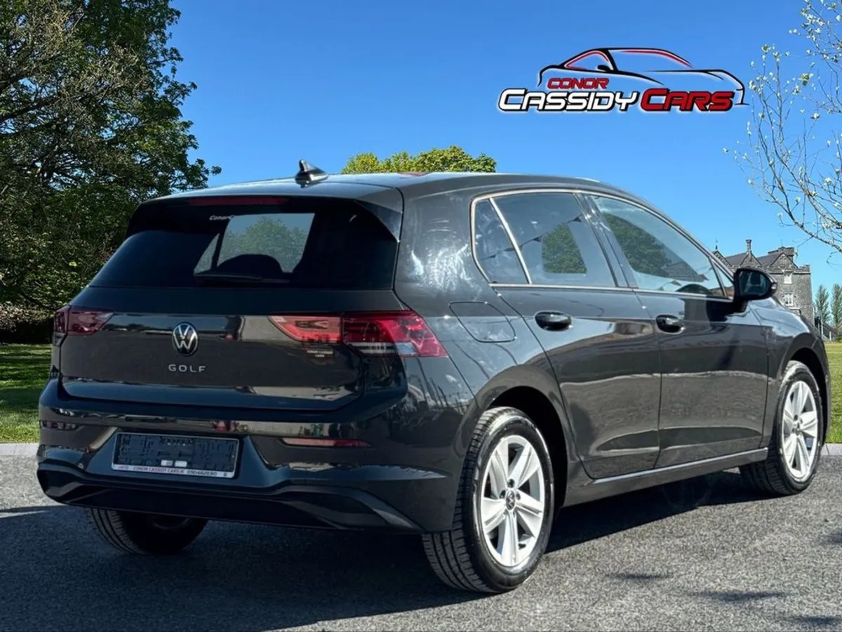 Volkswagen Golf Life TDI 1 Owner - Image 2