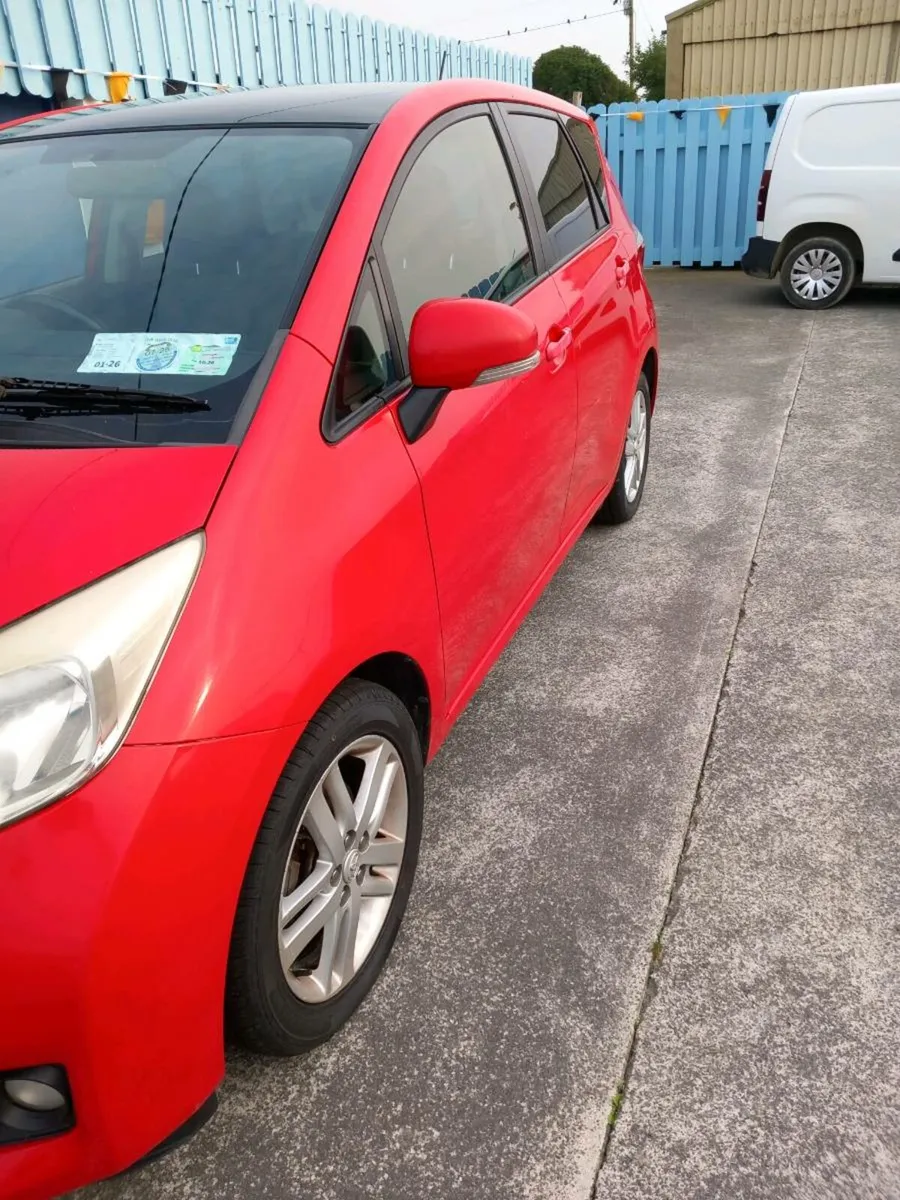 Car - Image 3