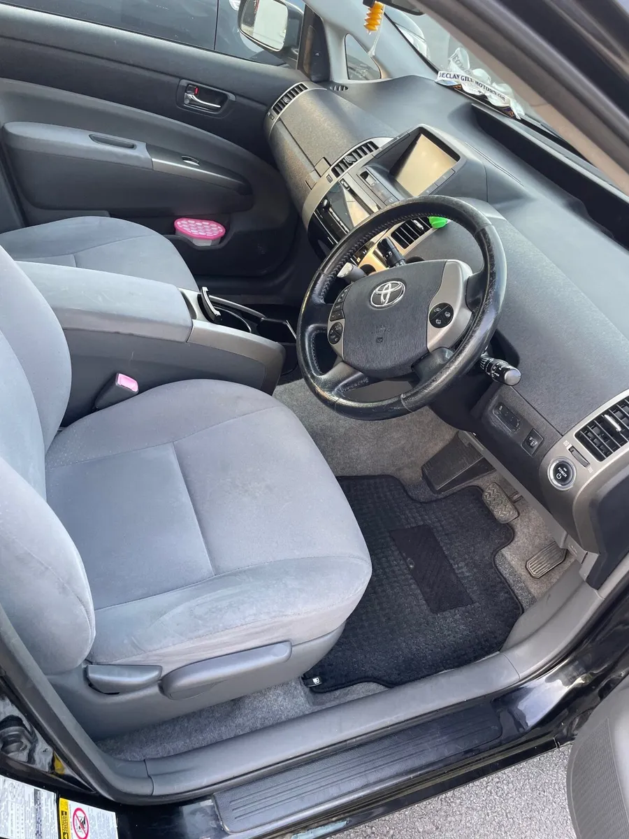 Toyota Prius 2010 - Image 3