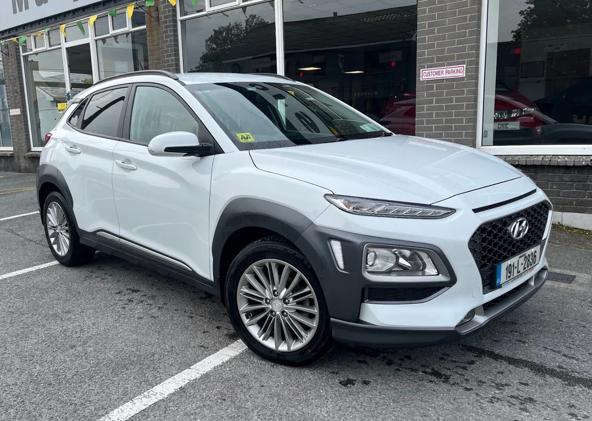 Hyundai KONA KAUAI EXECUTIVE DIESEL COMMERCIAL 5DR - Image 1