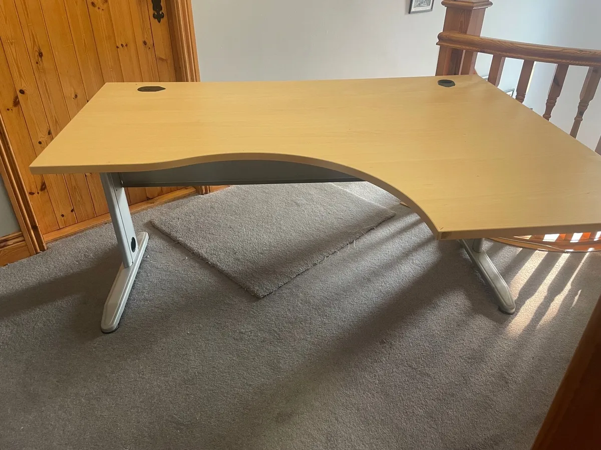 Office Desk - Image 1