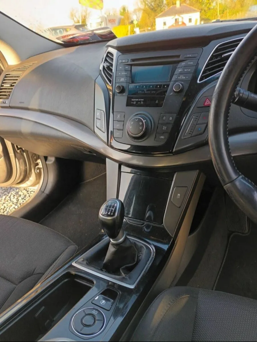 Hyundai i40 Parts - Image 3