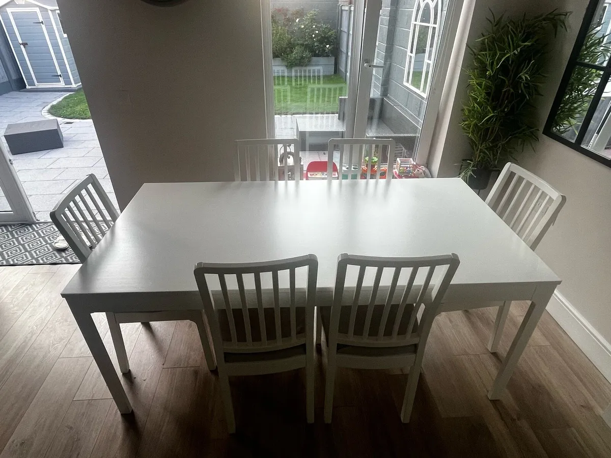 Dining Table and Chairs - Image 3