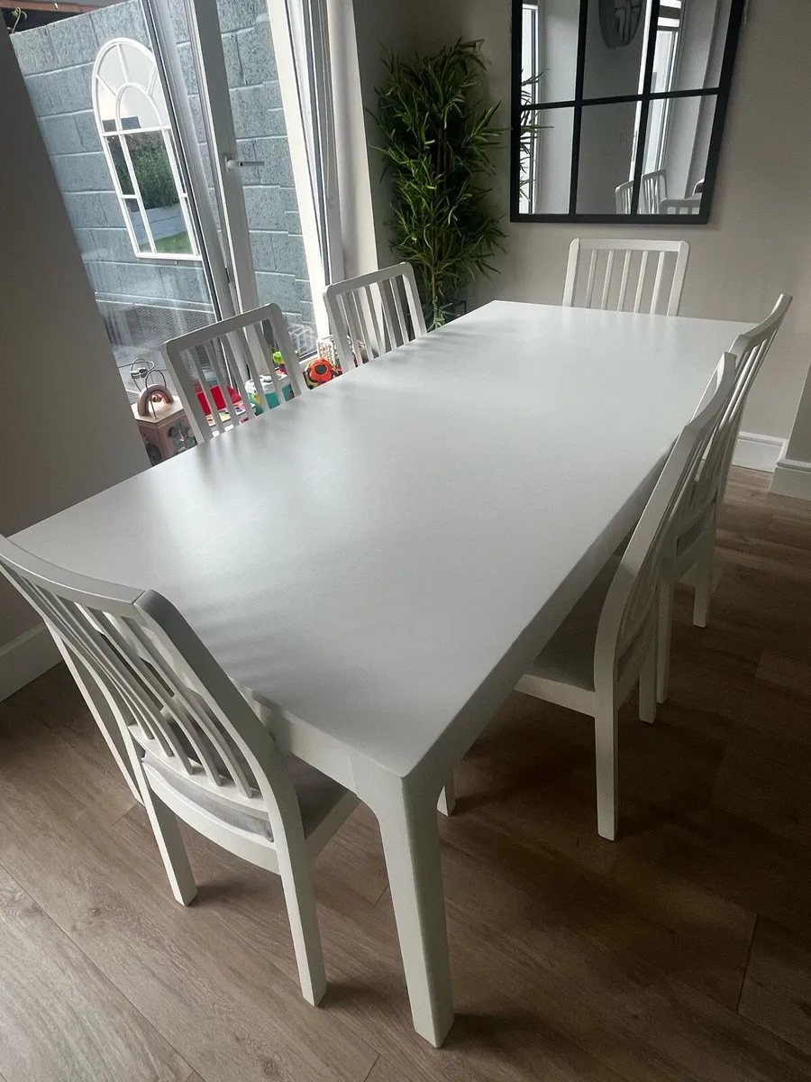 Dining Table and Chairs - Image 4