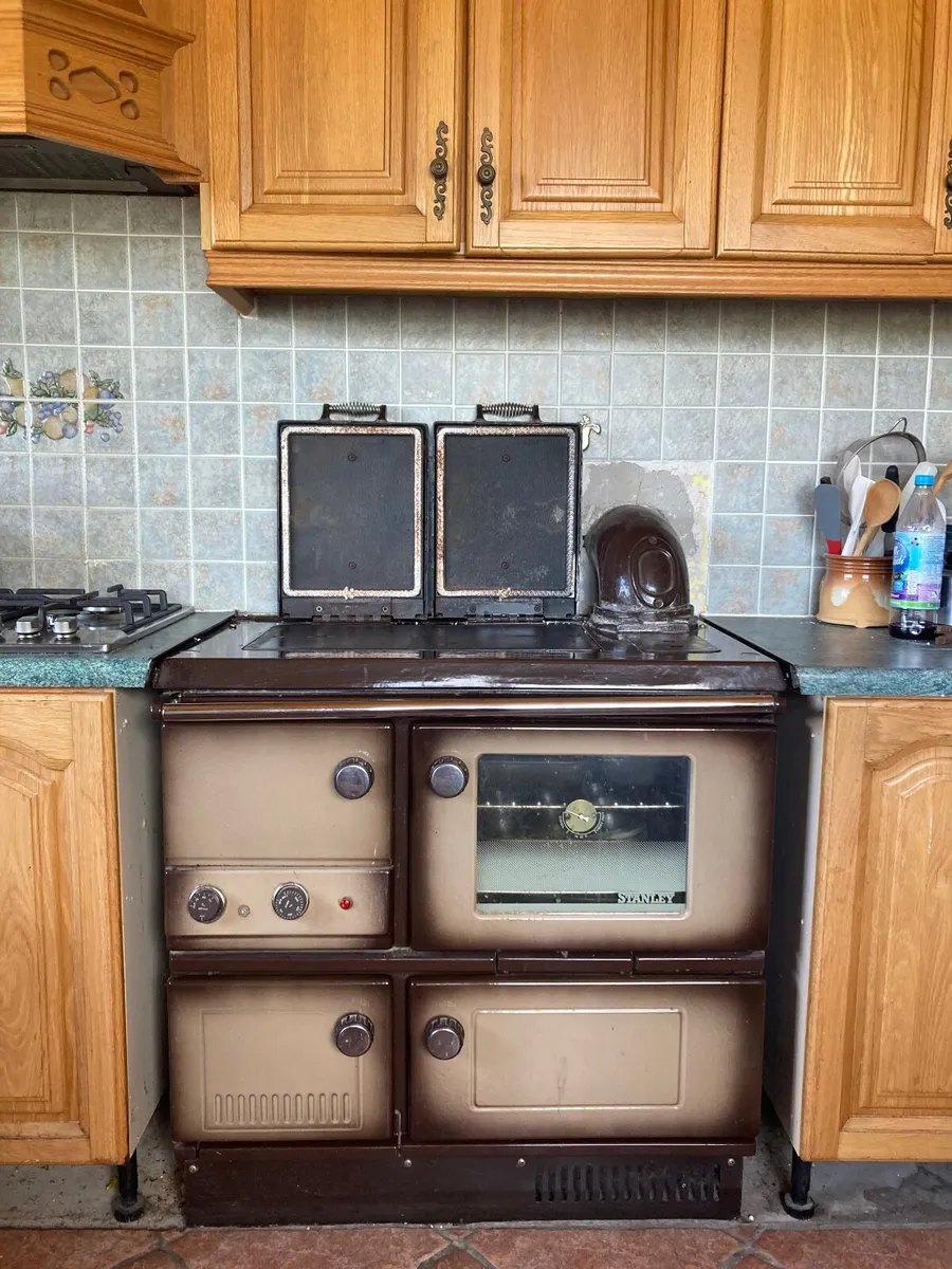 Stanley Oil Fire Cooker - Image 1