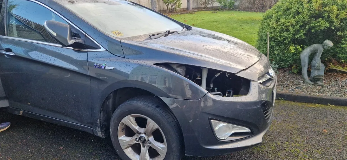 Hyundai i40 Parts - Image 1