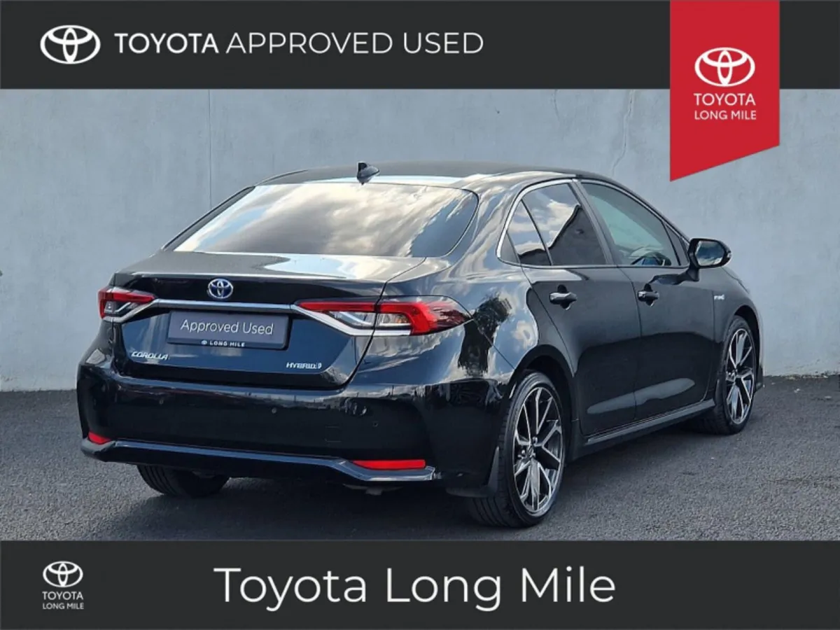 Toyota Corolla 1.8 Hybrid Sol 4dr - Image 2