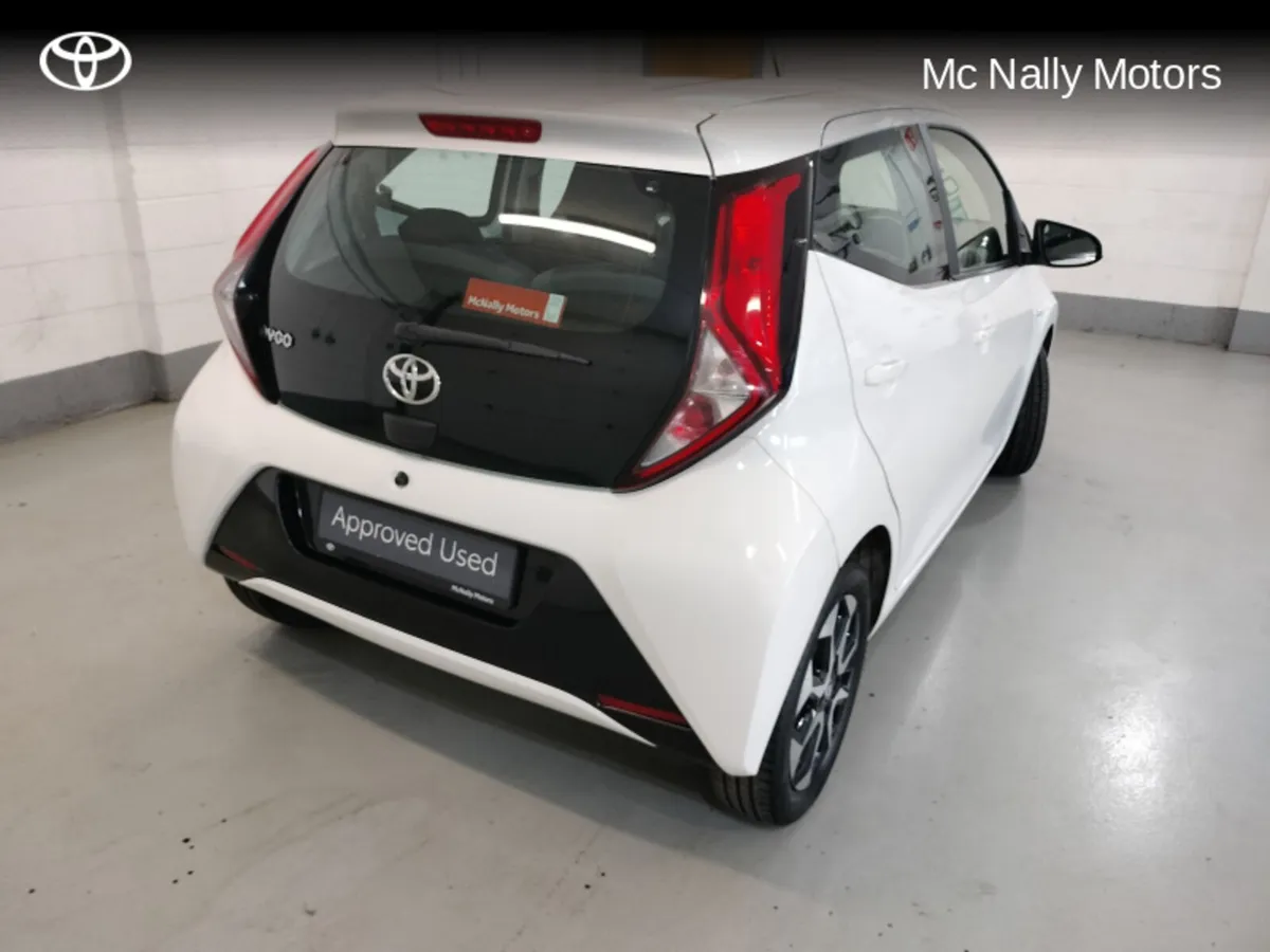 Toyota Aygo 1.0 5DR X-PLAY - Image 3