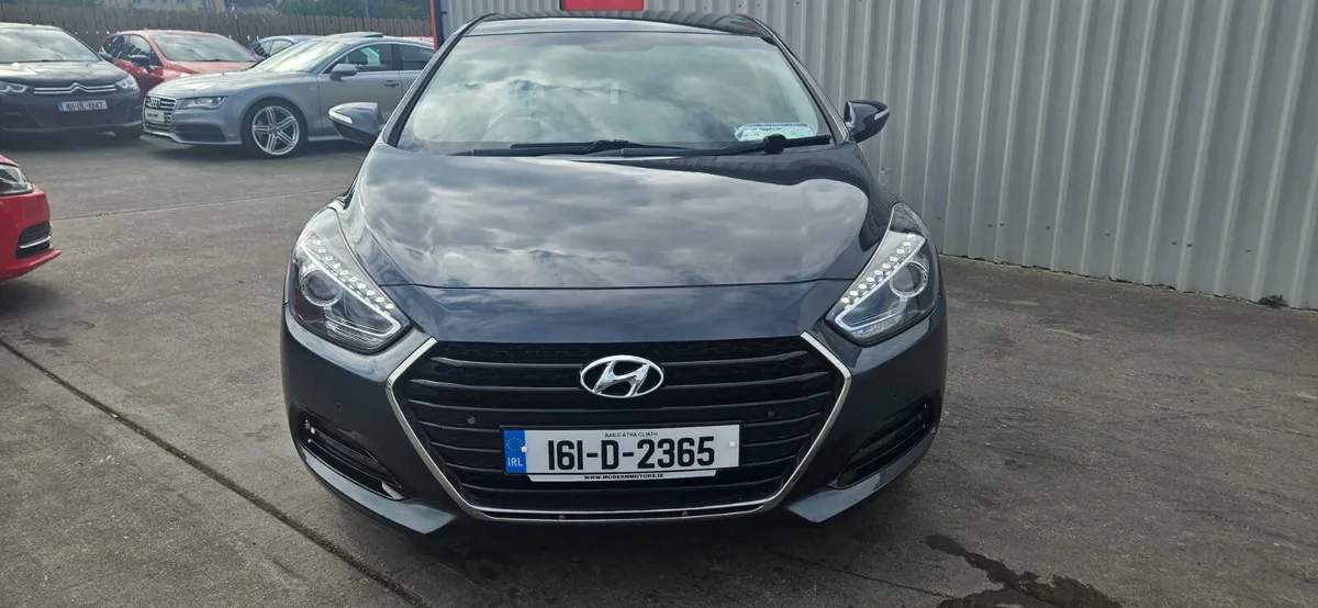 Hyundai i40 executive 1.7 crdi saloon - Image 4