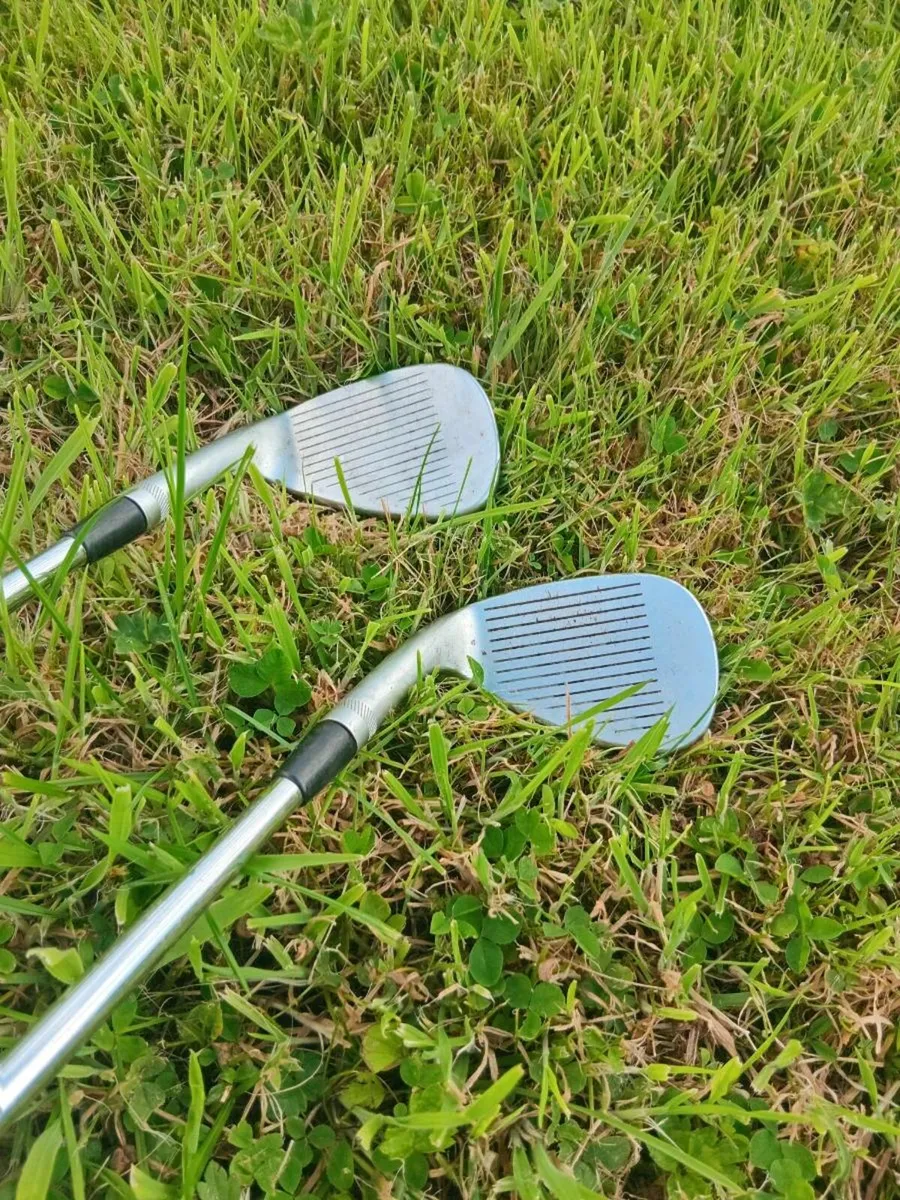 Golf wedges - Image 1
