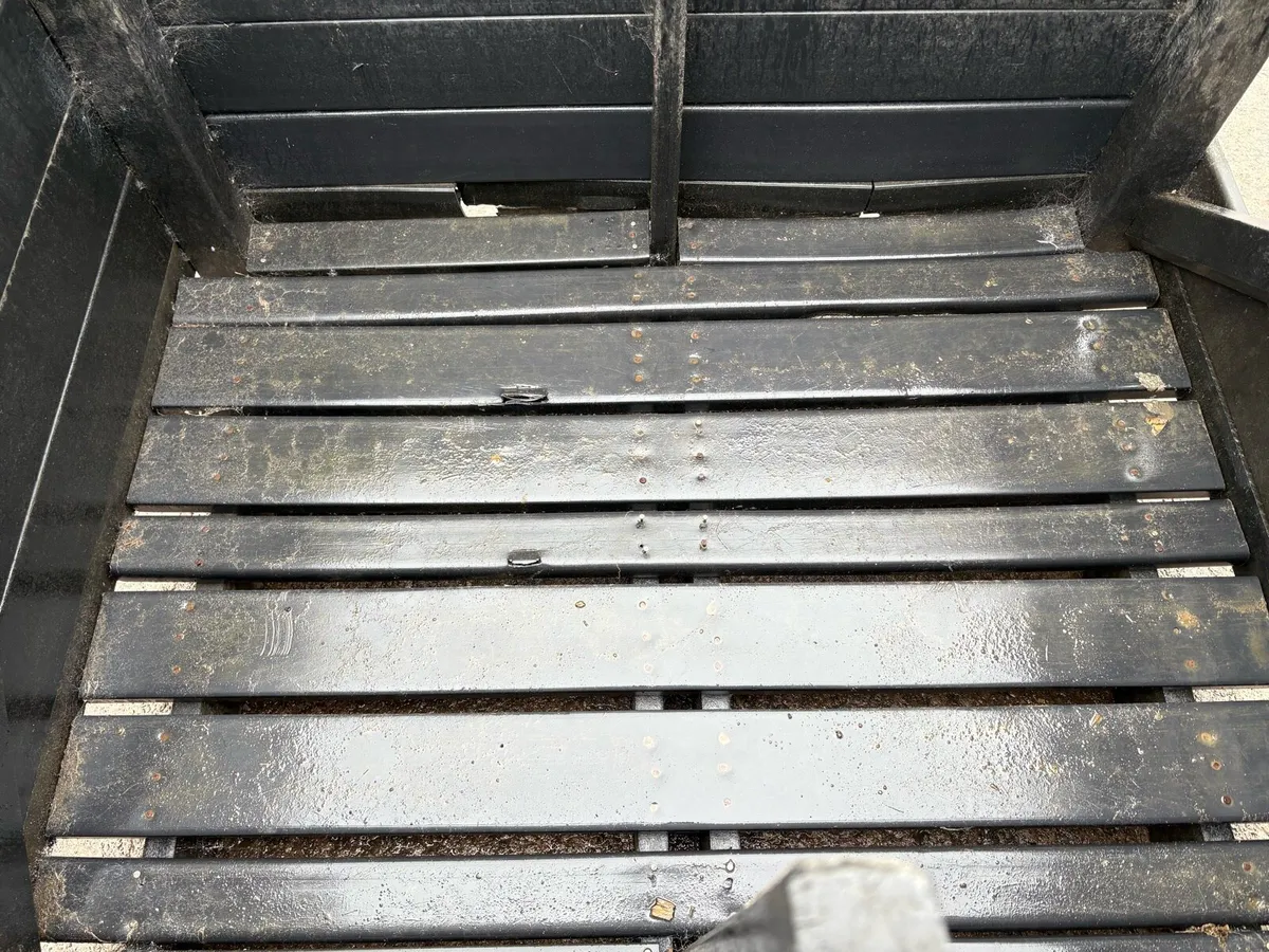 Plastic bins - Image 4