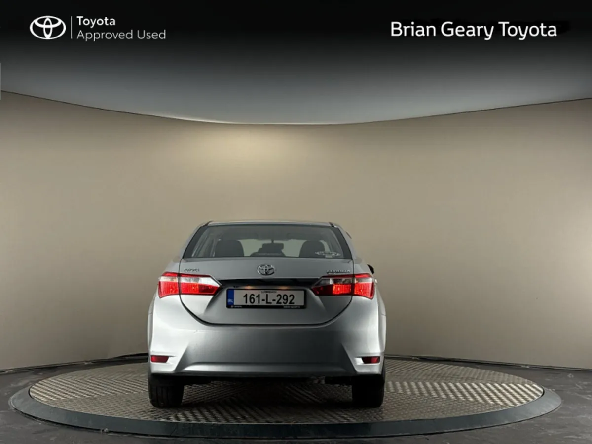 Toyota Corolla 1.4 D-4D LUNA - Image 4