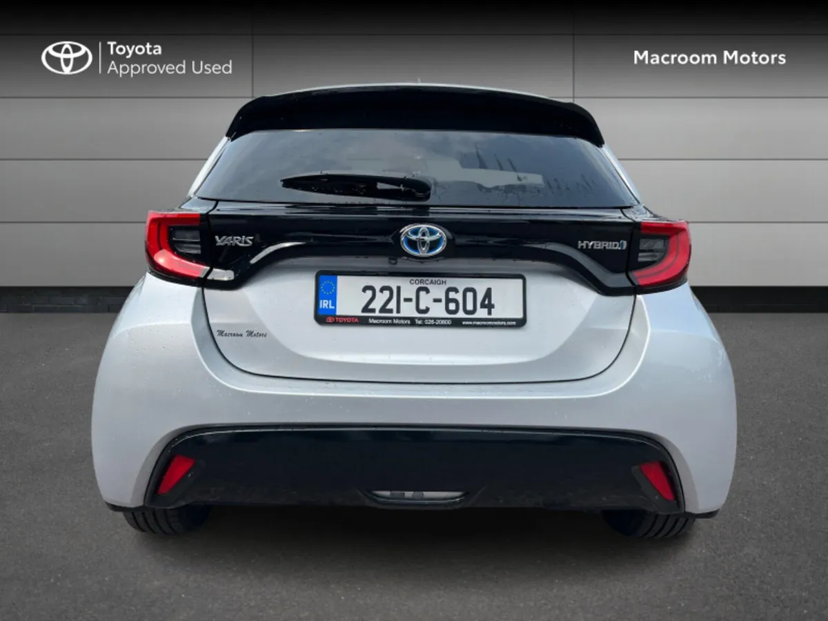 Toyota Yaris PLATINUM 4 4DR AUTO - Image 4
