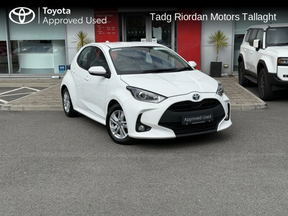 Toyota Yaris hybrid luna - Image 1