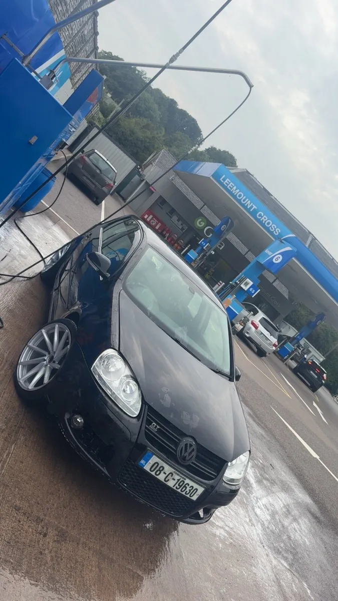 Car - Image 1
