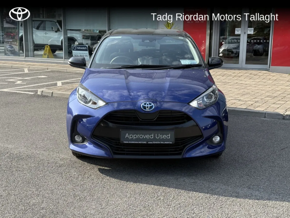Toyota Yaris 1.5 HYBRID L/SPORT *** HEATED SEATS * - Image 2