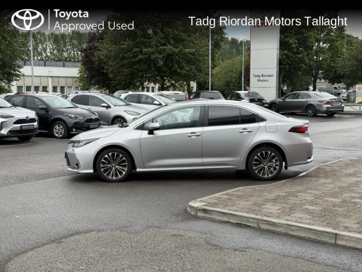 Toyota Corolla LUNA SPORT SALOON *** NEW MODEL*** - Image 4