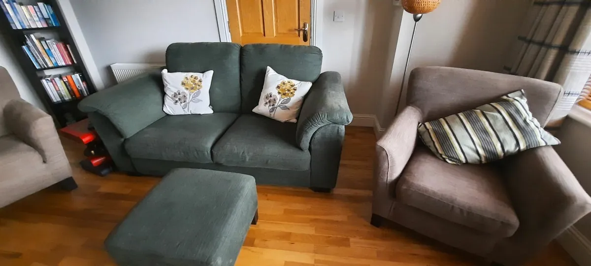 3 seater settee nd 2 chairs - Image 4