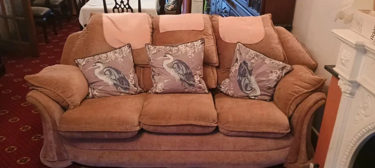 3 Piece Suite - Free to take - Image 2