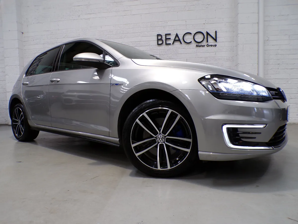 204BHP*GTE VOLKWAGEN GOLF*26,000 MILES*AUTO* - Image 1