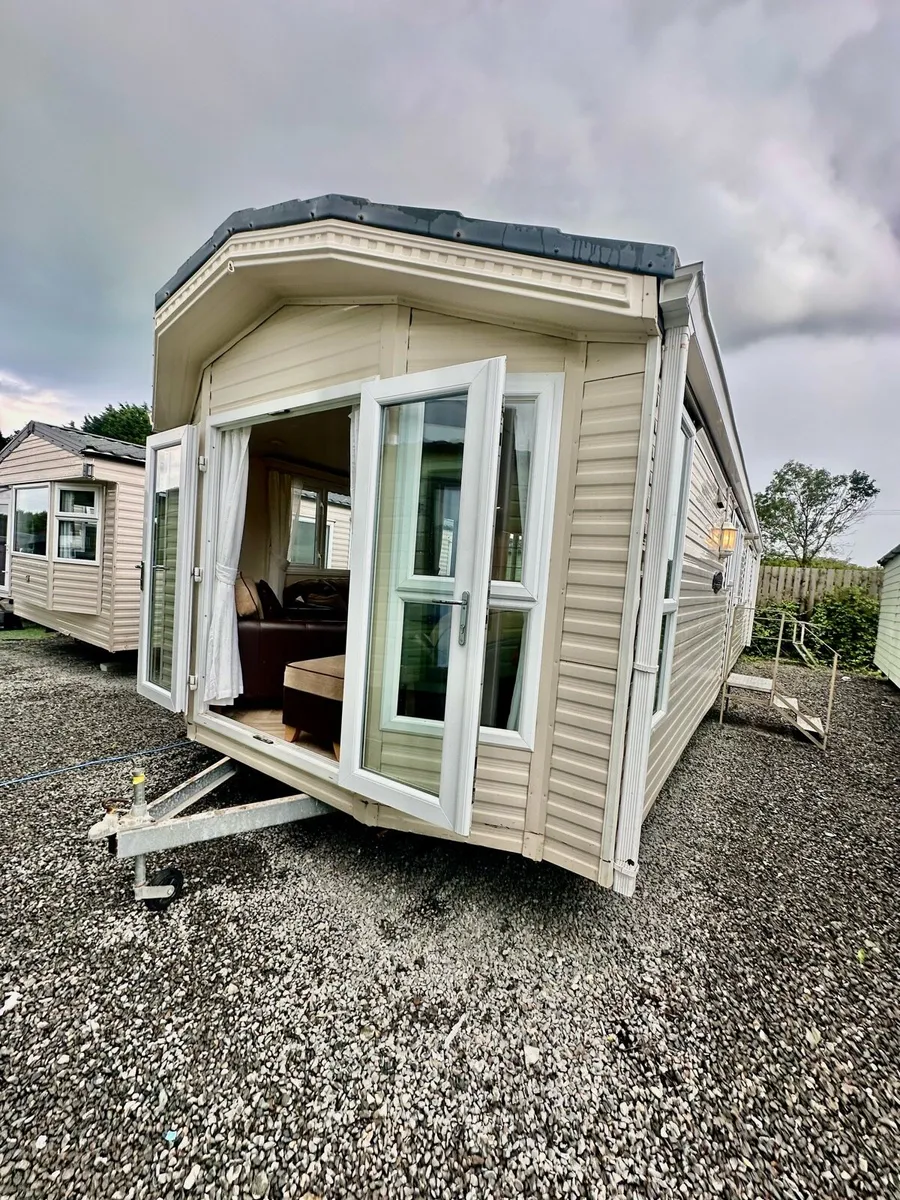 Willerby Winchester 38-12 3 bedrooms - Image 2