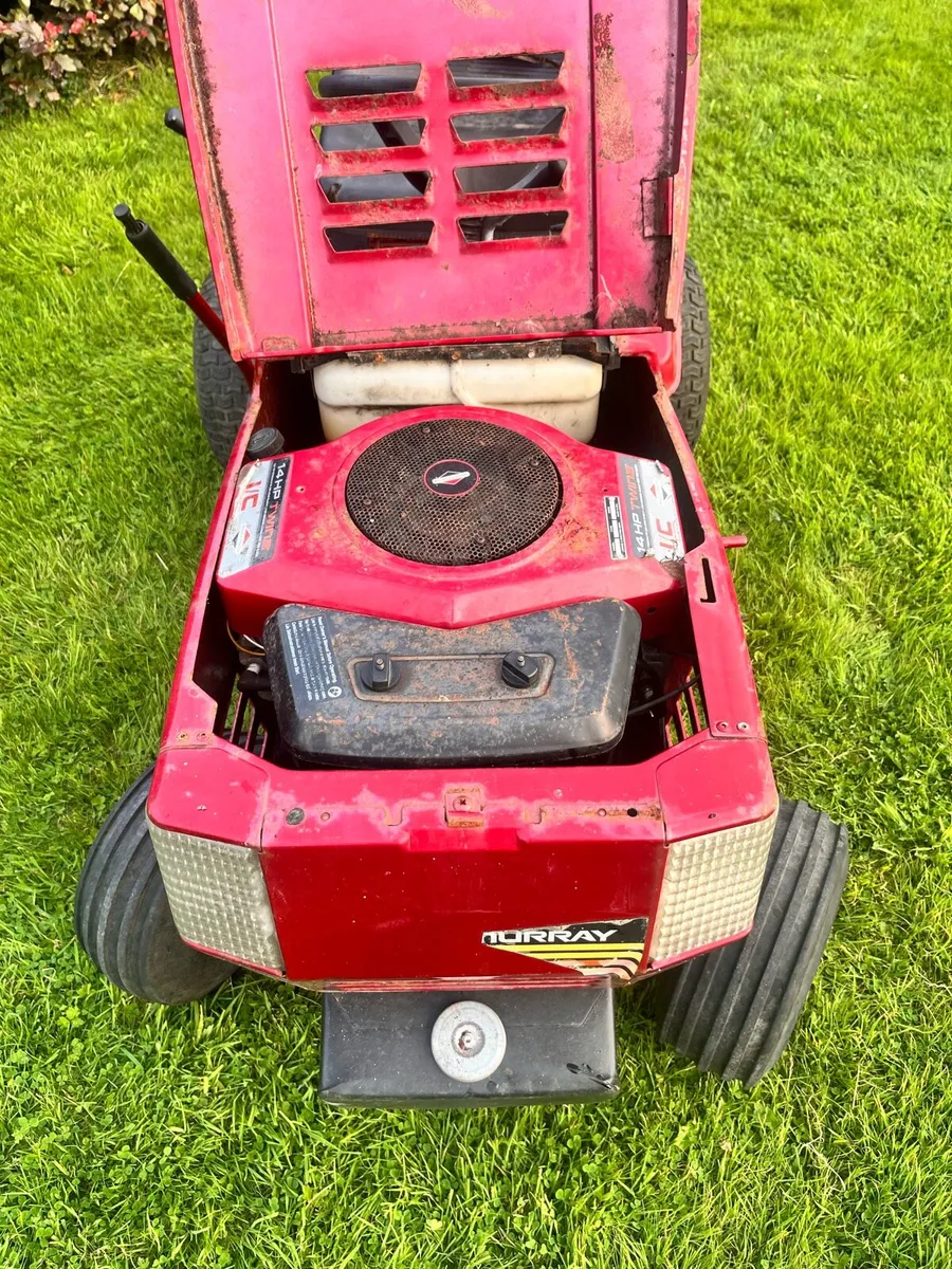 2 Murray ride on v2 briggs and Stratton engine - Image 4