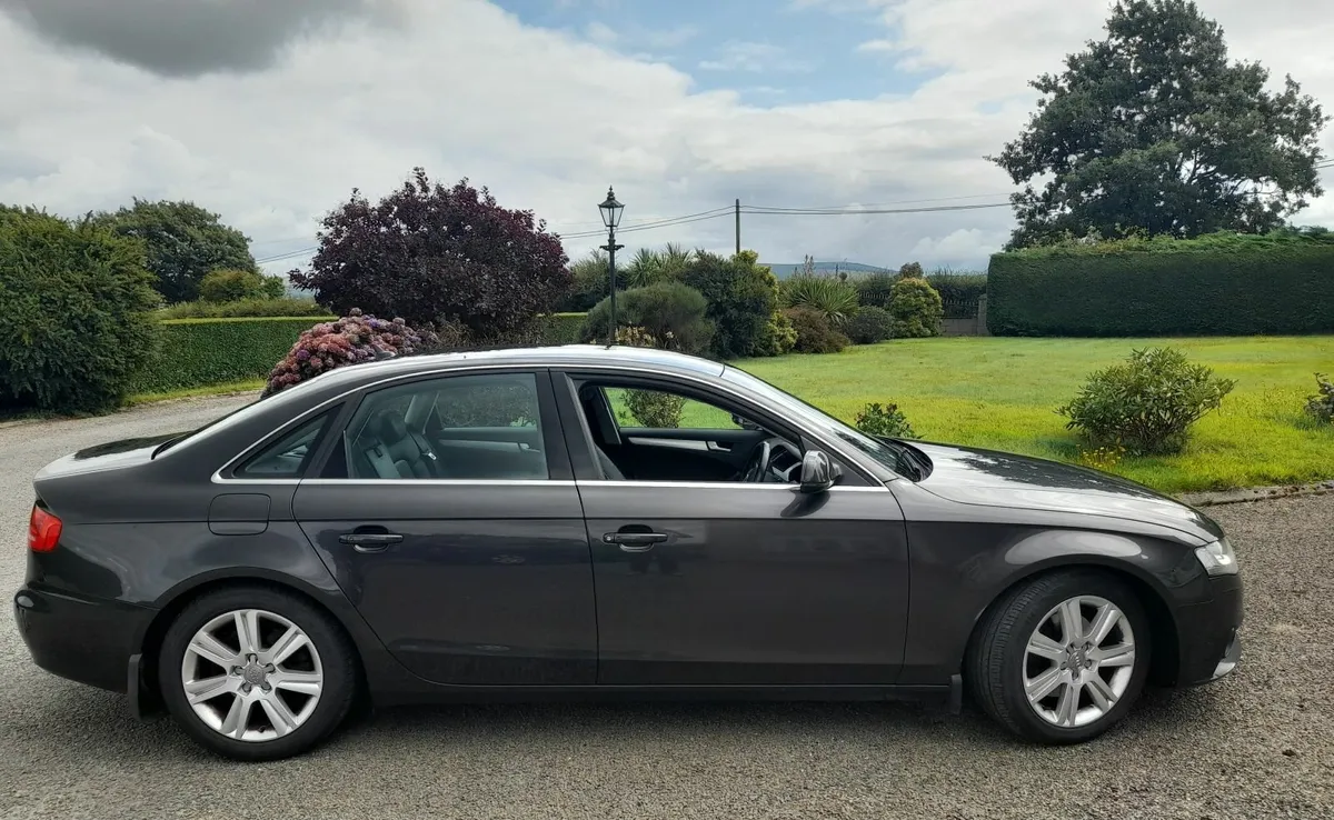 Audi A4 2012 - Image 1