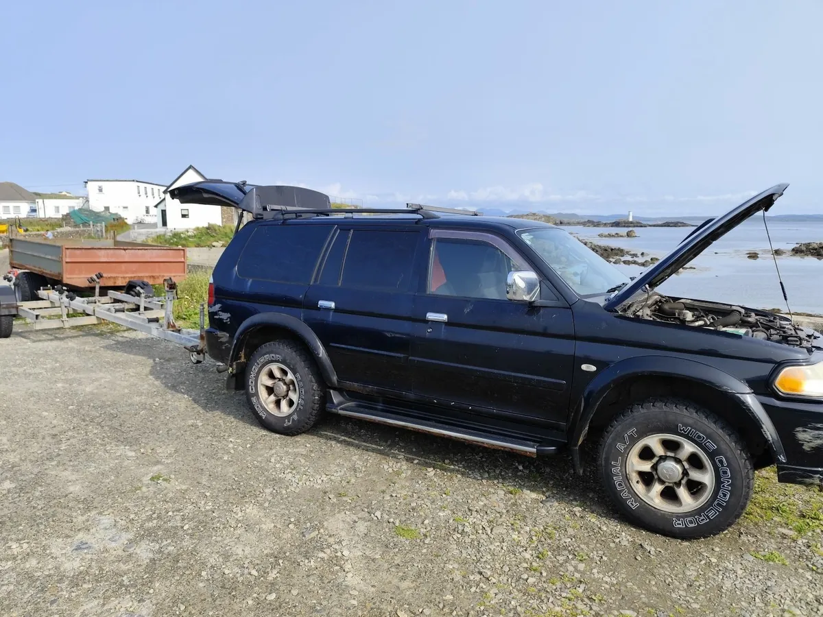 Mitsubishi pajero sport - Image 2