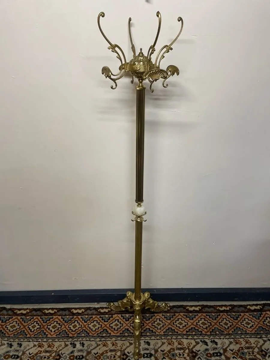 1970s Italian Midcentury Hollywood Regency Style Brass Floor Coat Hanger - Image 1