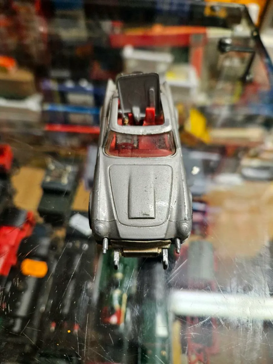 Corgi James Bond Aston Martin DB5 - Image 3