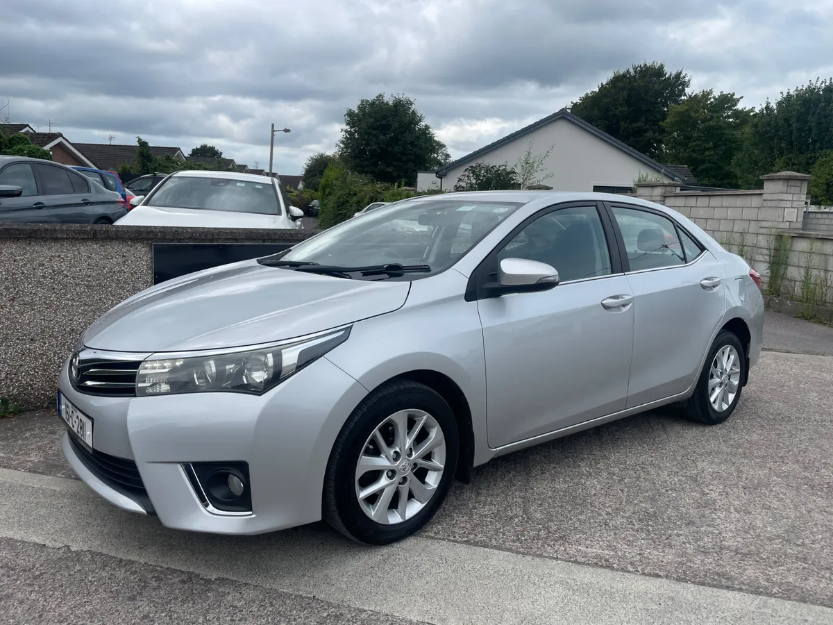 Toyota Corolla 2015 - Image 1