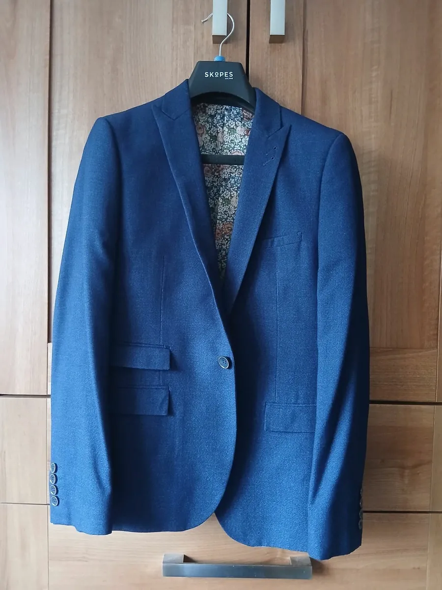 Marco Capelli 3 Piece Navy Suit - Image 1