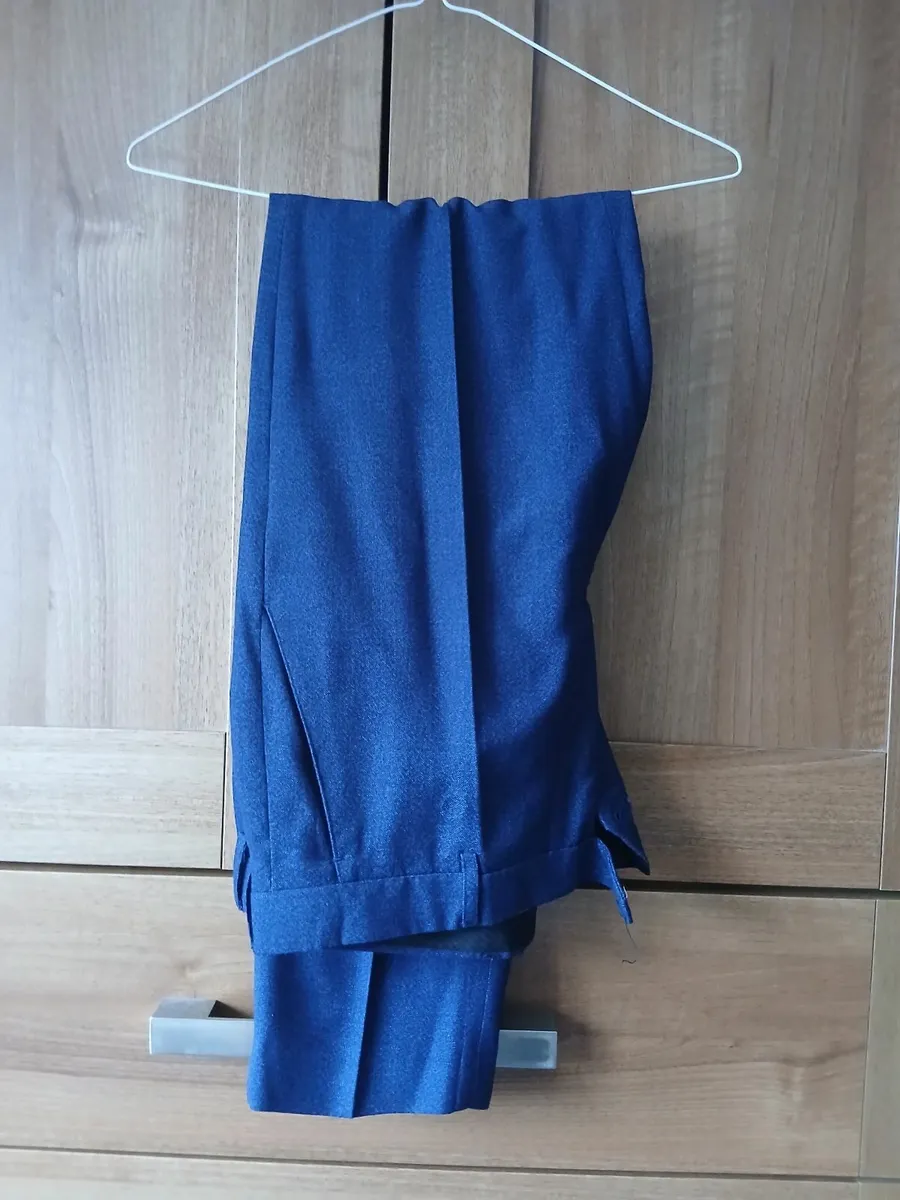 Marco Capelli 3 Piece Navy Suit - Image 2
