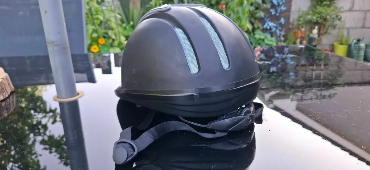 Junior horseriding helmet - Image 2
